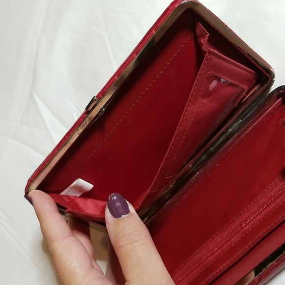 Red Clutch Wallet GUC - Picture 7 of 9